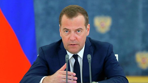 Медведев рассказал о влиянии новых технологий на профессии